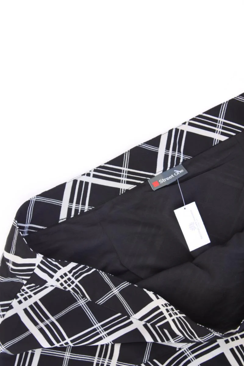 Street One Rock Gr. 42 kariert neuwertig schwarz aus Polyester - Image 2
