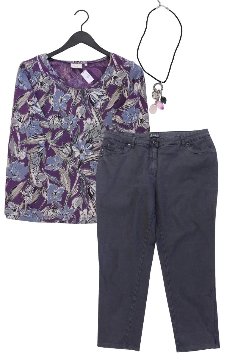 Second Hand Outfit Größe XXL mit Printshirt in Gr. XXL und Halskette